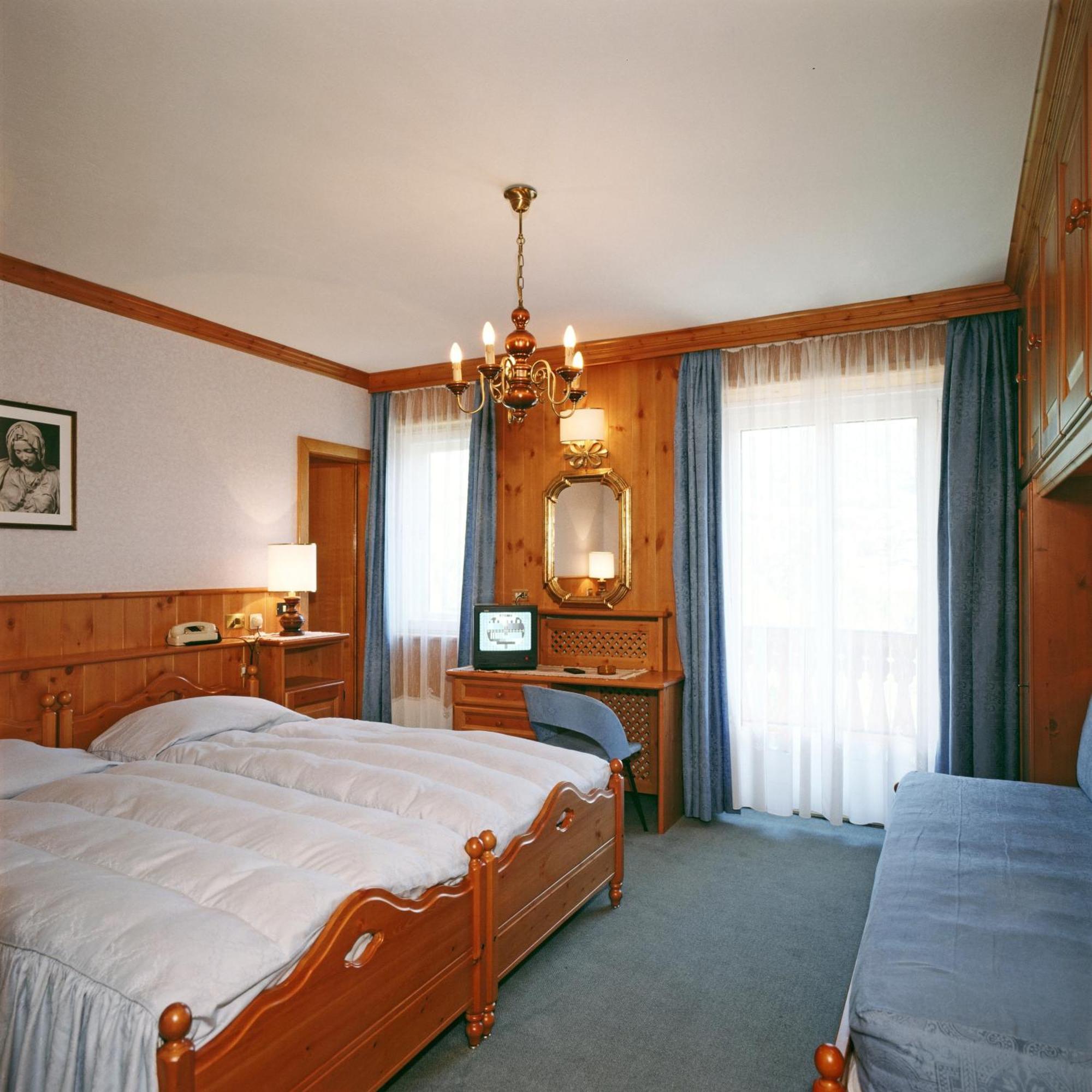 Hotel Columbia & Spa Cortina dʼAmpezzo Rum bild